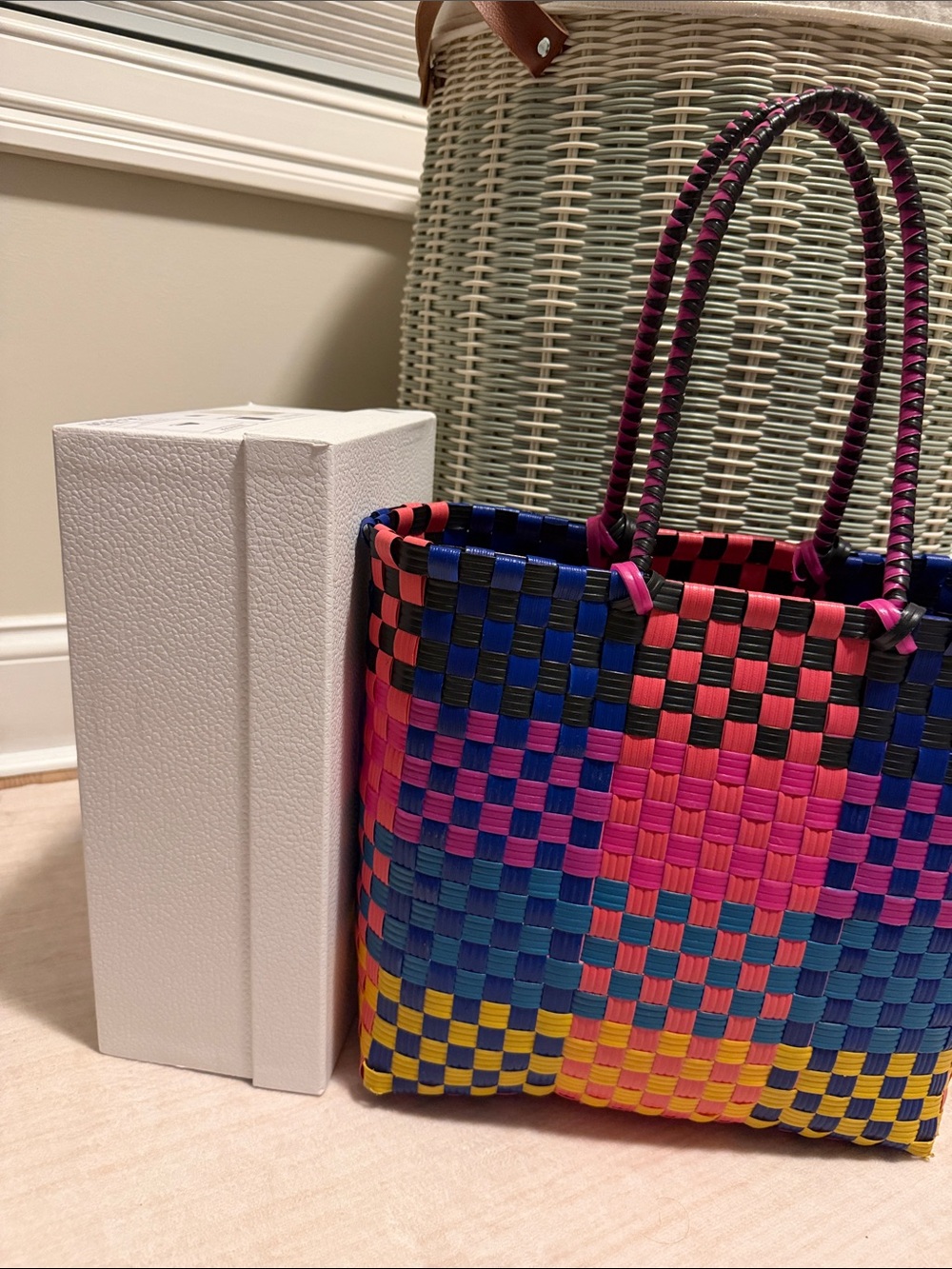 Vibrant Multicolor Woven Tote Bag - Picture 4 of 4